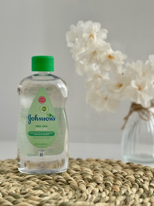 روغن بدن نوزاد جانسون Johnson 300ml